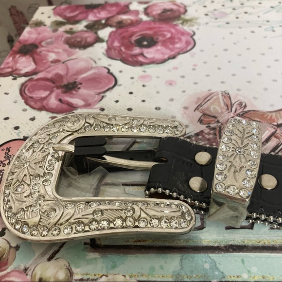 Blazin Roxx Women’s Rhinestone Western Scallop Belt - Picture 10 of 15